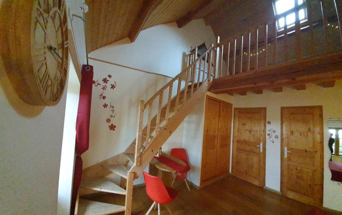 Auverg'Nature Chambre Auvergnate Espinasse Exterior photo